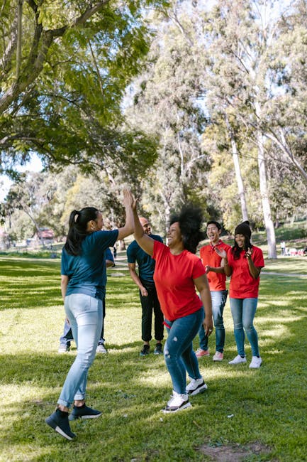 10 Lines on Outdoor Games in Hindi