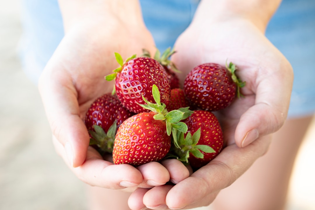 10 Lines on Importance of Seasonal Fruits and Vegetables in Hindi