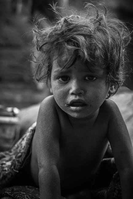 10 Lines on Honesty is the Best Policy in Hindi