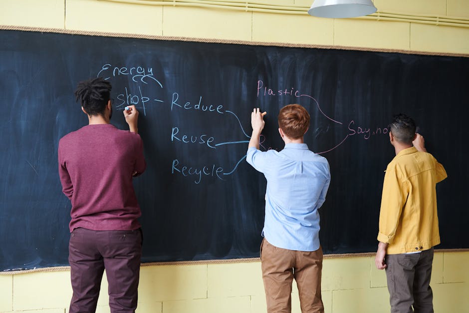 10 Lines on My Role in Keeping My School Clean in Hindi
