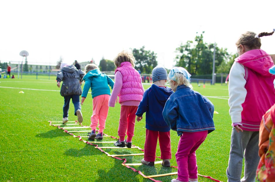 10 Lines on My Favourite Outdoor Activity in Hindi